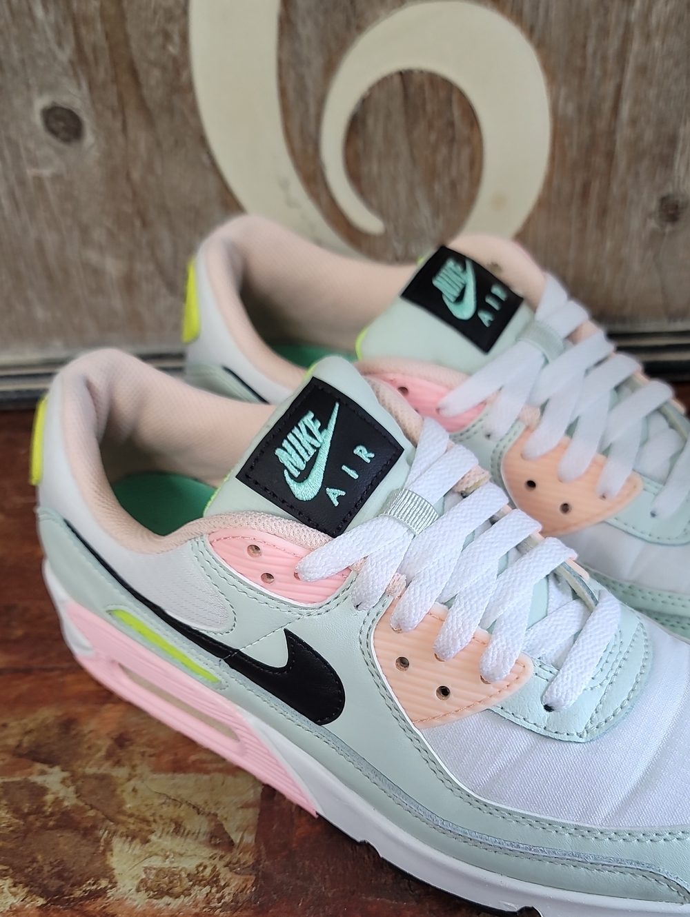🔥🔥 Nike Wmns Air Max 90 'Easter' Wmns 8 Good/like New. Fast Shipping - Picture 14 of 16